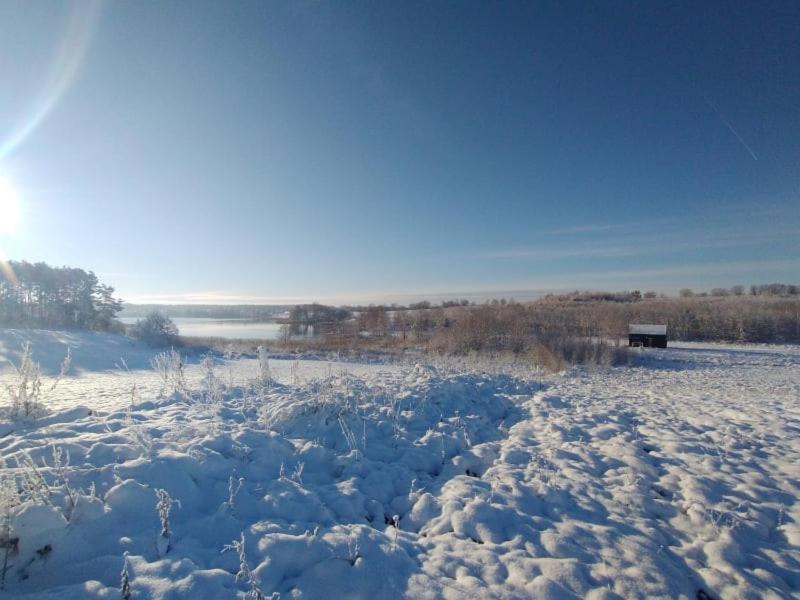 Miedzy Olchami Domek Nad Jeziorem. Noclegi Caloroczne. Cisza, Spokoj. Barczewo Kültér fotó